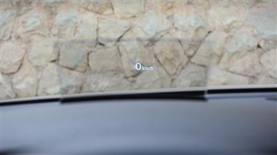 HUD از امکانات کابین فولکس واگن پاسات